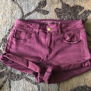 High wasted maroon shorts